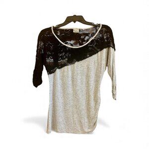 Daytrip, Gray & Black Lace Half-Sleeve Top, Size XS